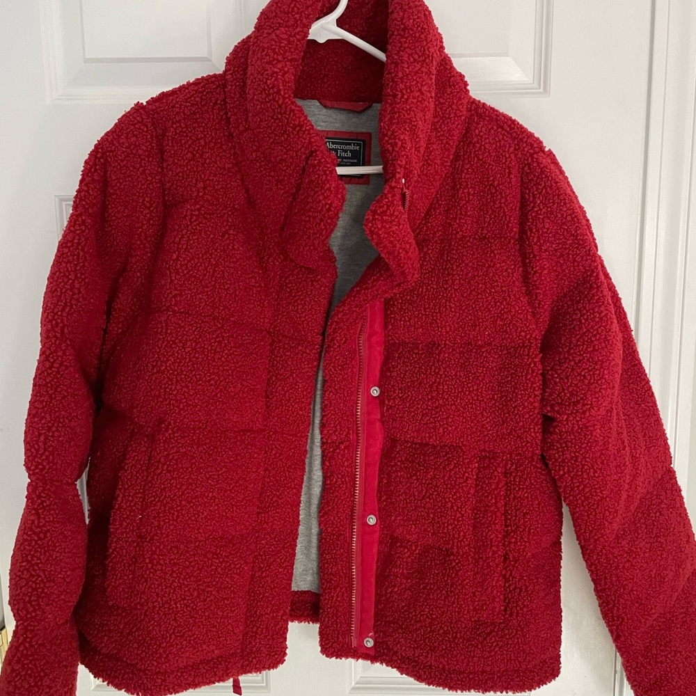 Abercrombie & Fitch red Sherpa puffer size large